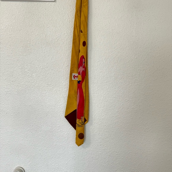 Roger Rabbit Silk Tie Vintage 1987 Jessica Rabbit Yellow Tie - Picture 3 of 4